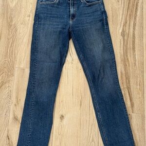 MOTHER The Mid Rise Dazzler Ankle Fray